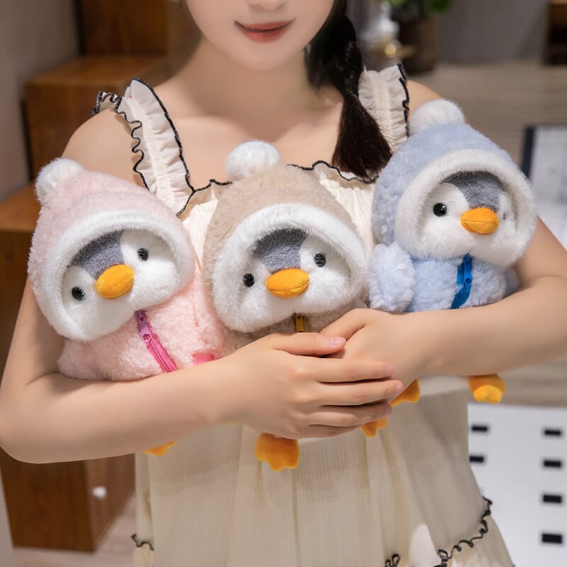 Cute penguin plush toy with clothes, ideal for birthday presents Dressing-up animal plush, penguin toy for pretend play activities