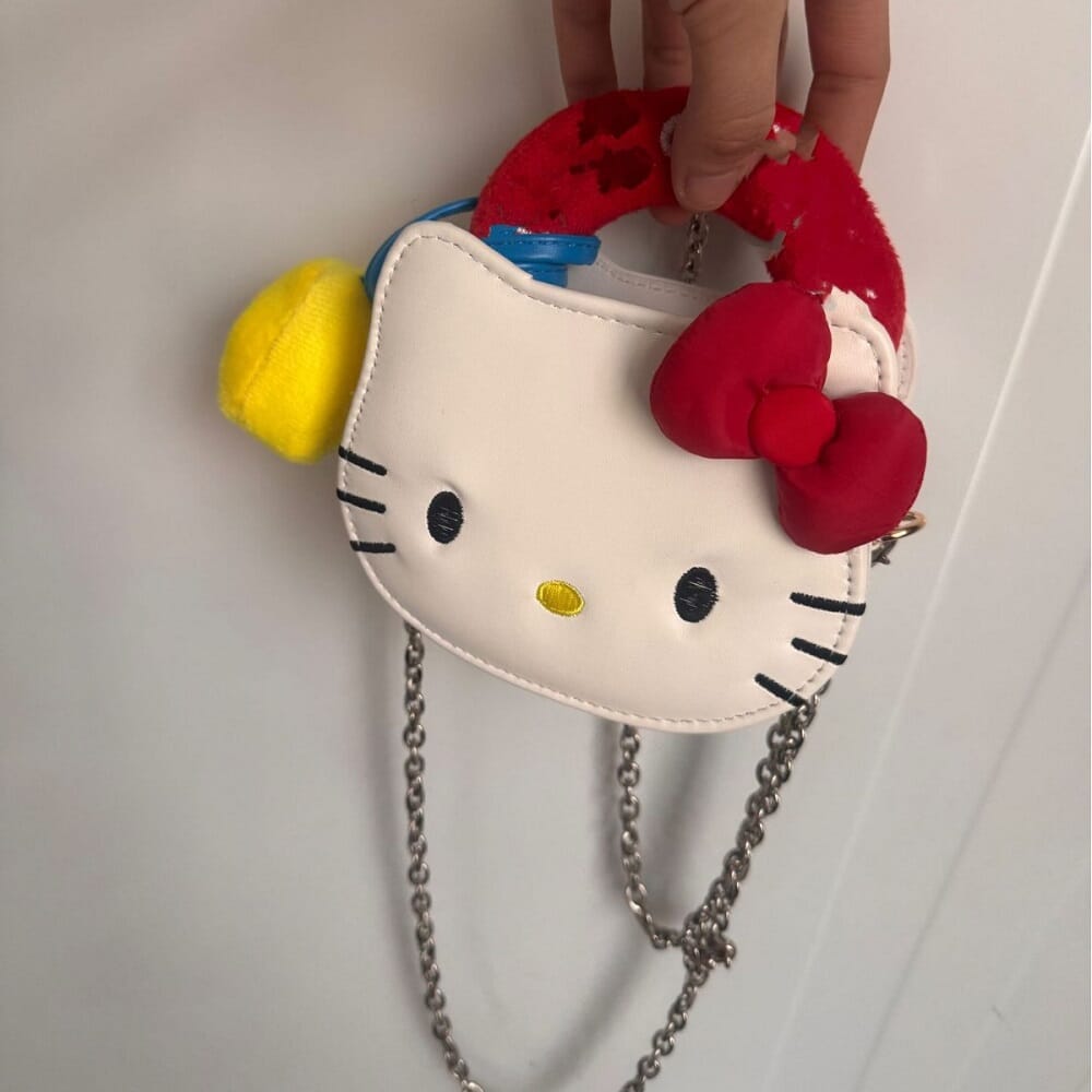 Cute KT cat mini handbag with adjustable strap  Pink cartoon cat purse for daily use
