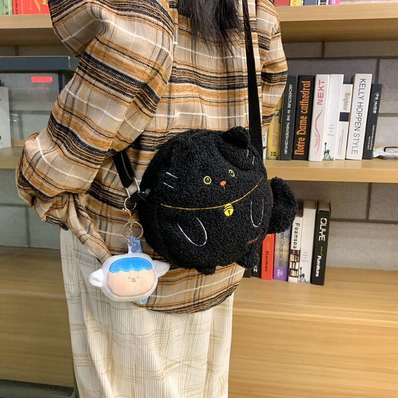Plush little cat crossbody bag perfect for gifting