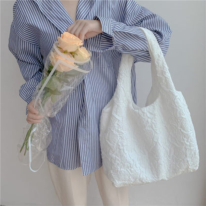 INS pleated artistic aesthetic, Japanese-style design for a sophisticated and trendy look